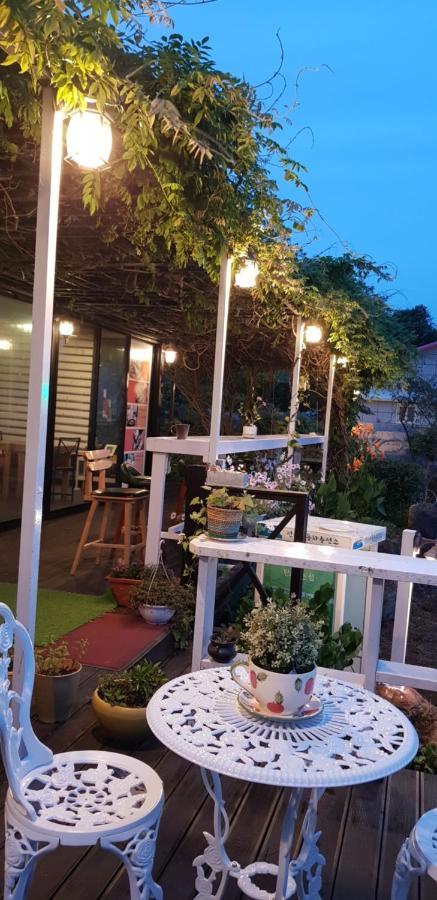 Jeju Doldam B&B Seogwipo Exterior photo